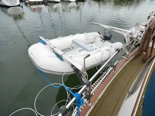 Corvette 320 Aft Cabin