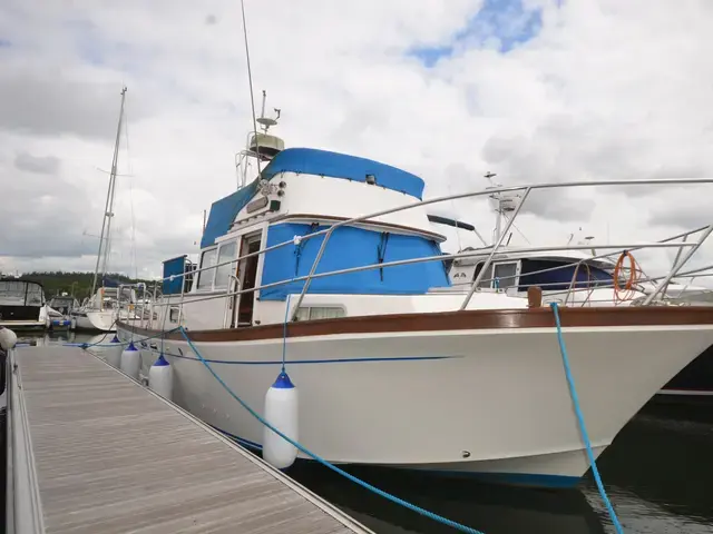 Corvette 320 Aft Cabin