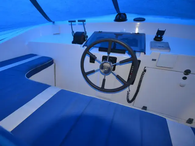 Corvette 320 Aft Cabin