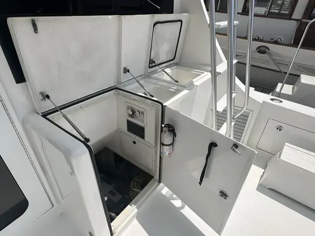 Egg Harbor 37 Sport Yacht