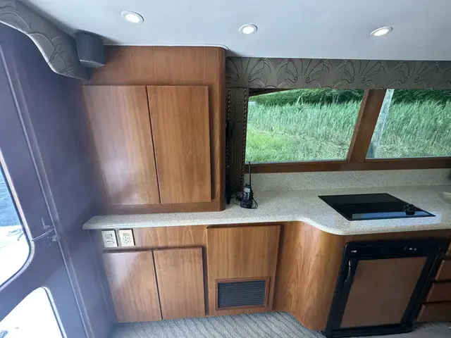 Egg Harbor 37 Sport Yacht