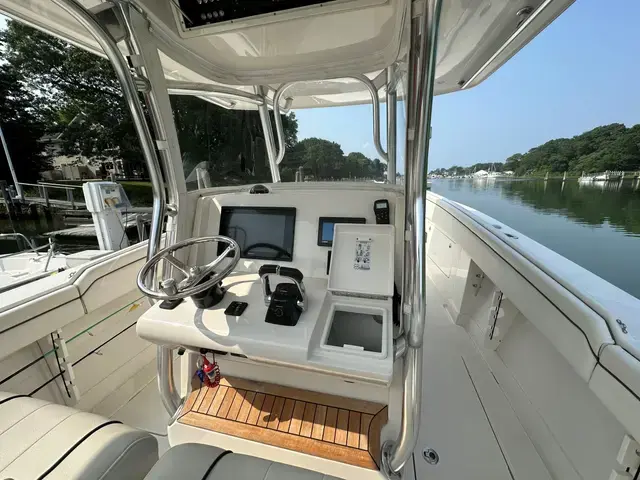 Jupiter Boats 38 Cuddy