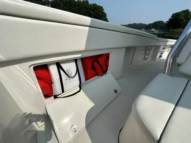 Jupiter Boats 38 Cuddy