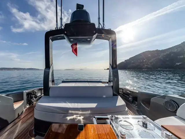 Riva 56