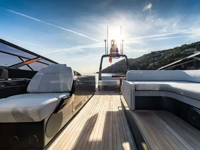 Riva 56