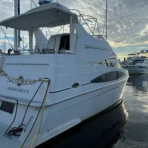 2003 Carver 366 Motor Yacht