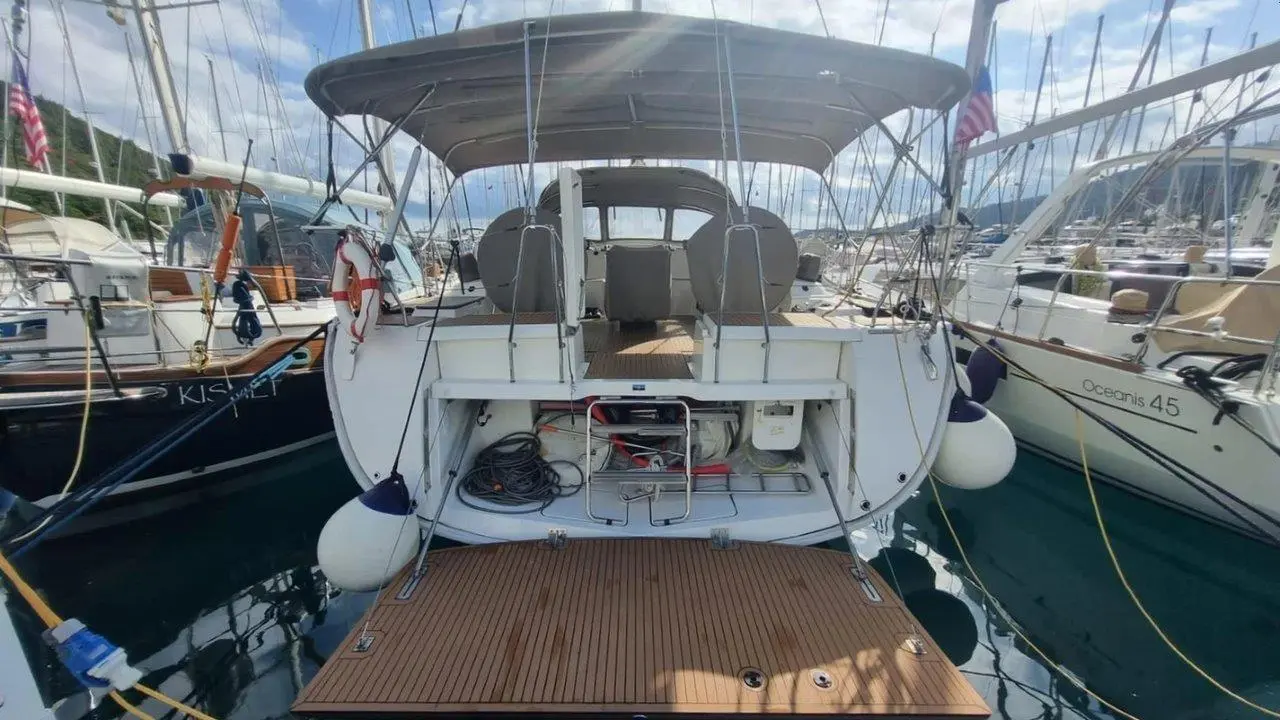 2015 Bavaria cruiser 56