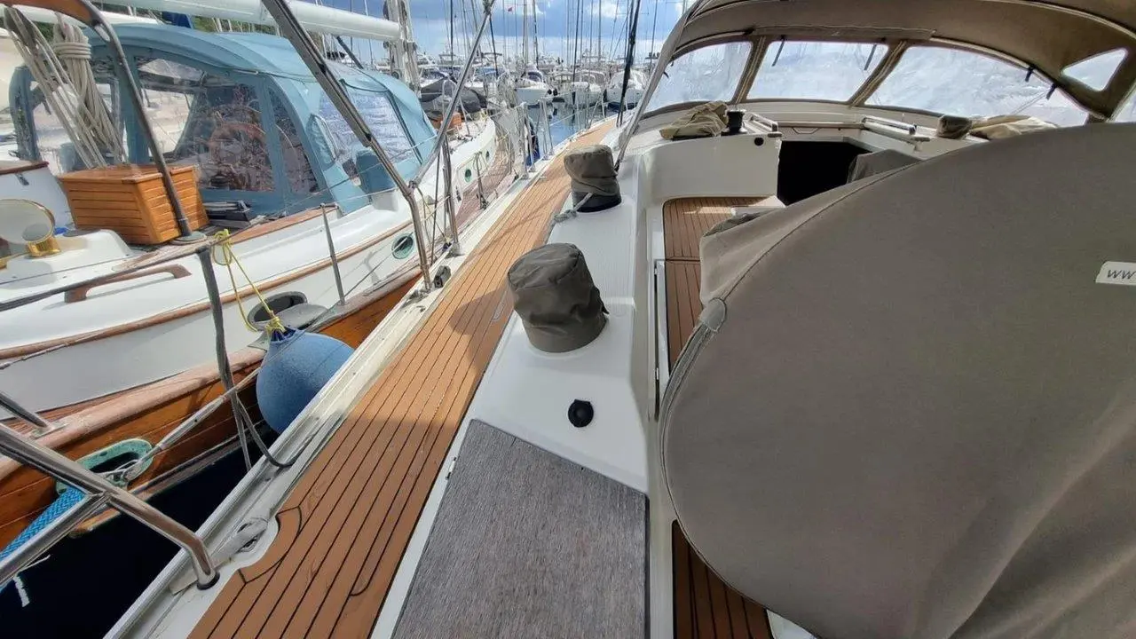 2015 Bavaria cruiser 56