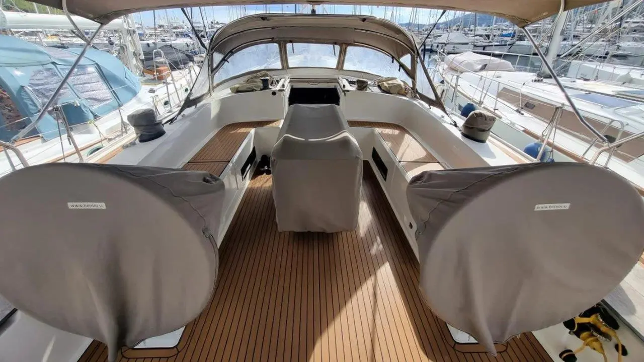 2015 Bavaria cruiser 56