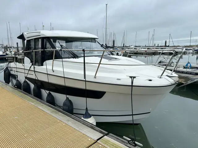 Jeanneau Merry Fisher 895