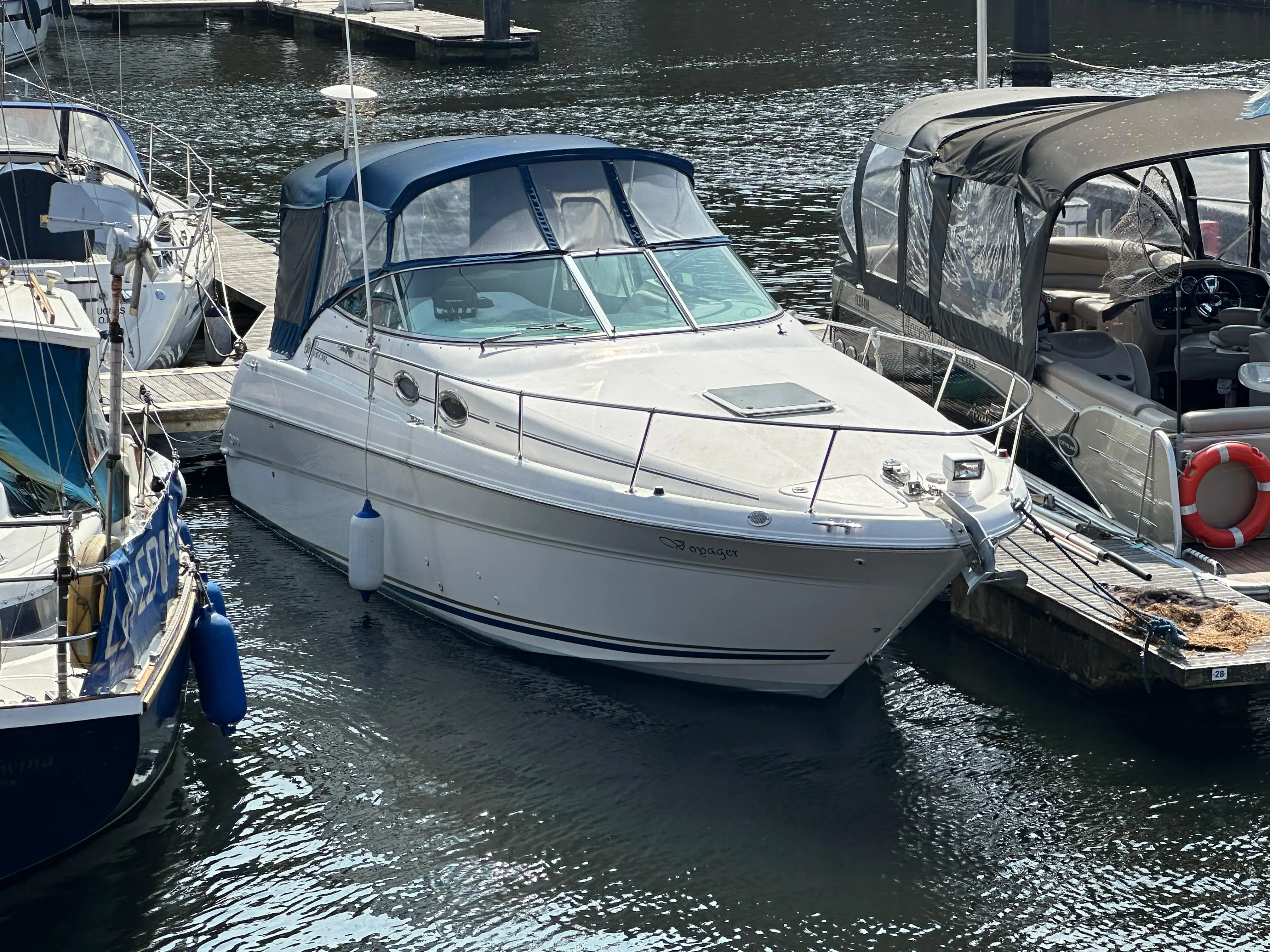 1999 Sea Ray sundancer 270