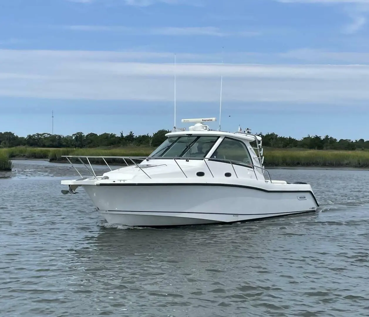 2009 Boston Whaler 345 conquest