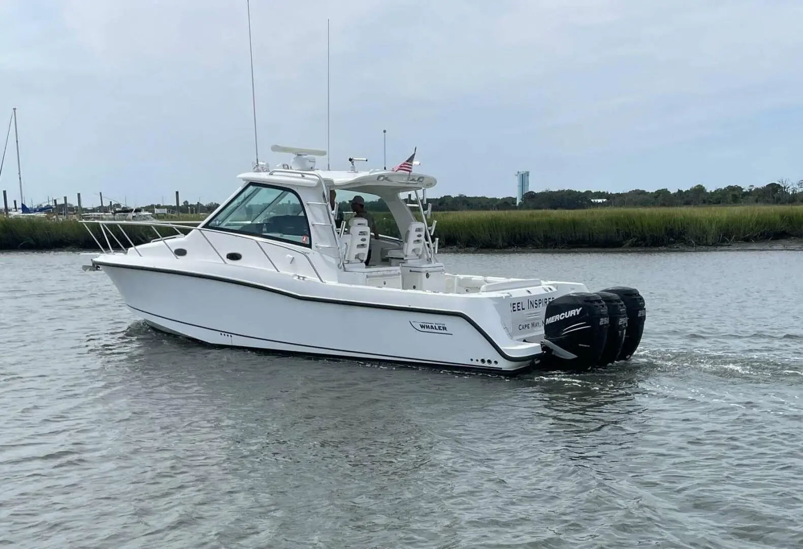 2009 Boston Whaler 345 conquest