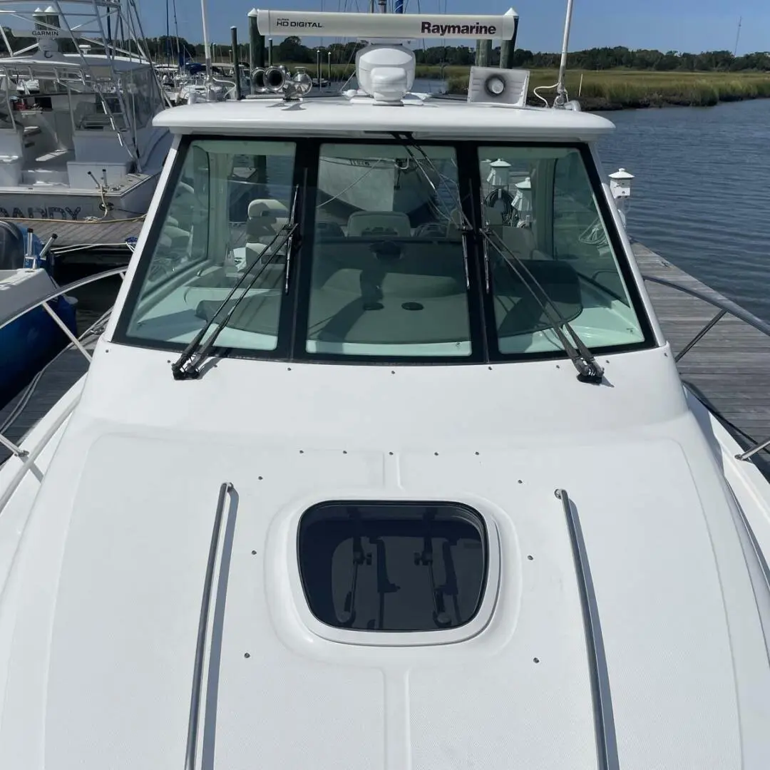 2009 Boston Whaler 345 conquest