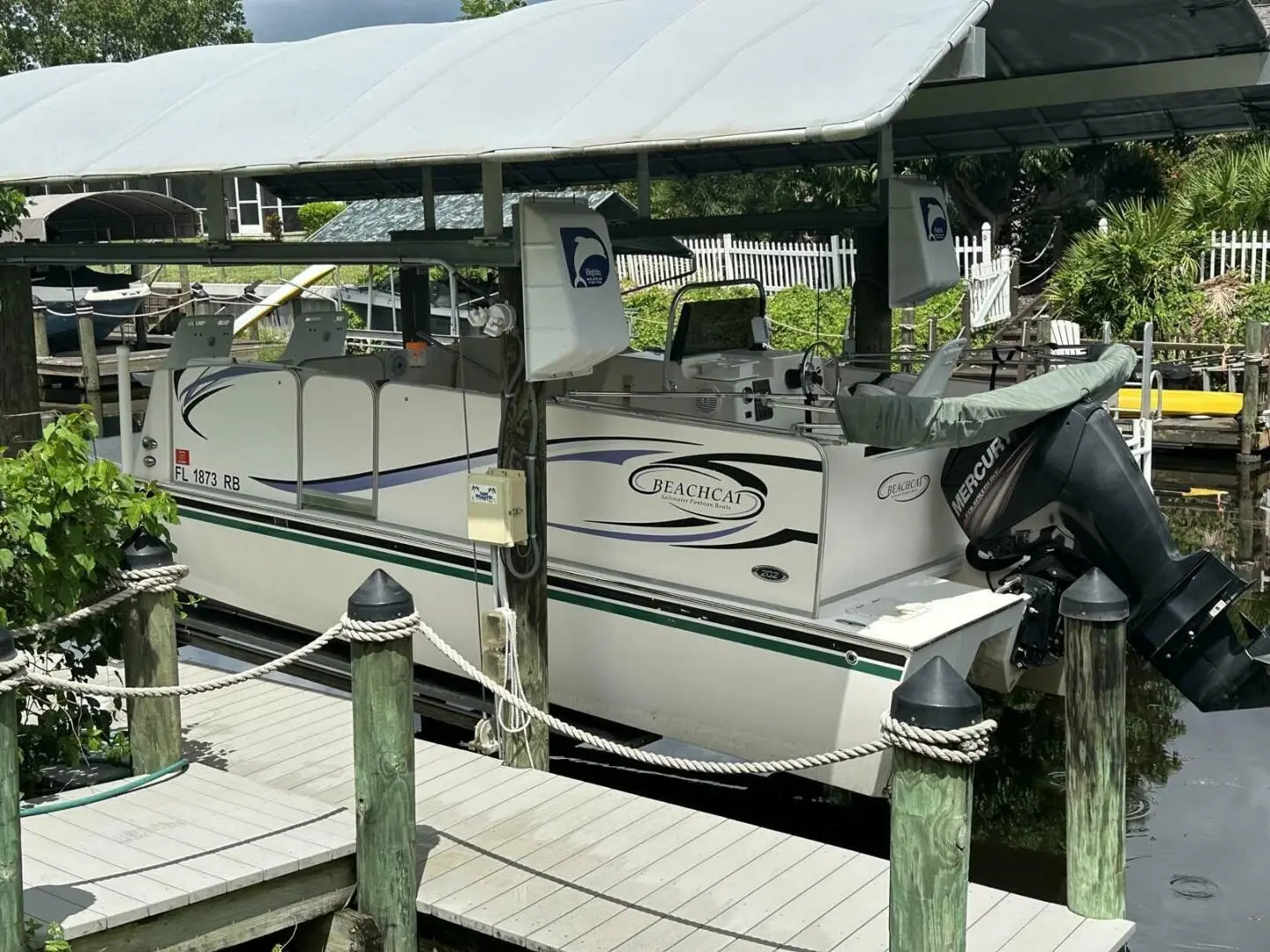 2016 Bimini cat deck boat