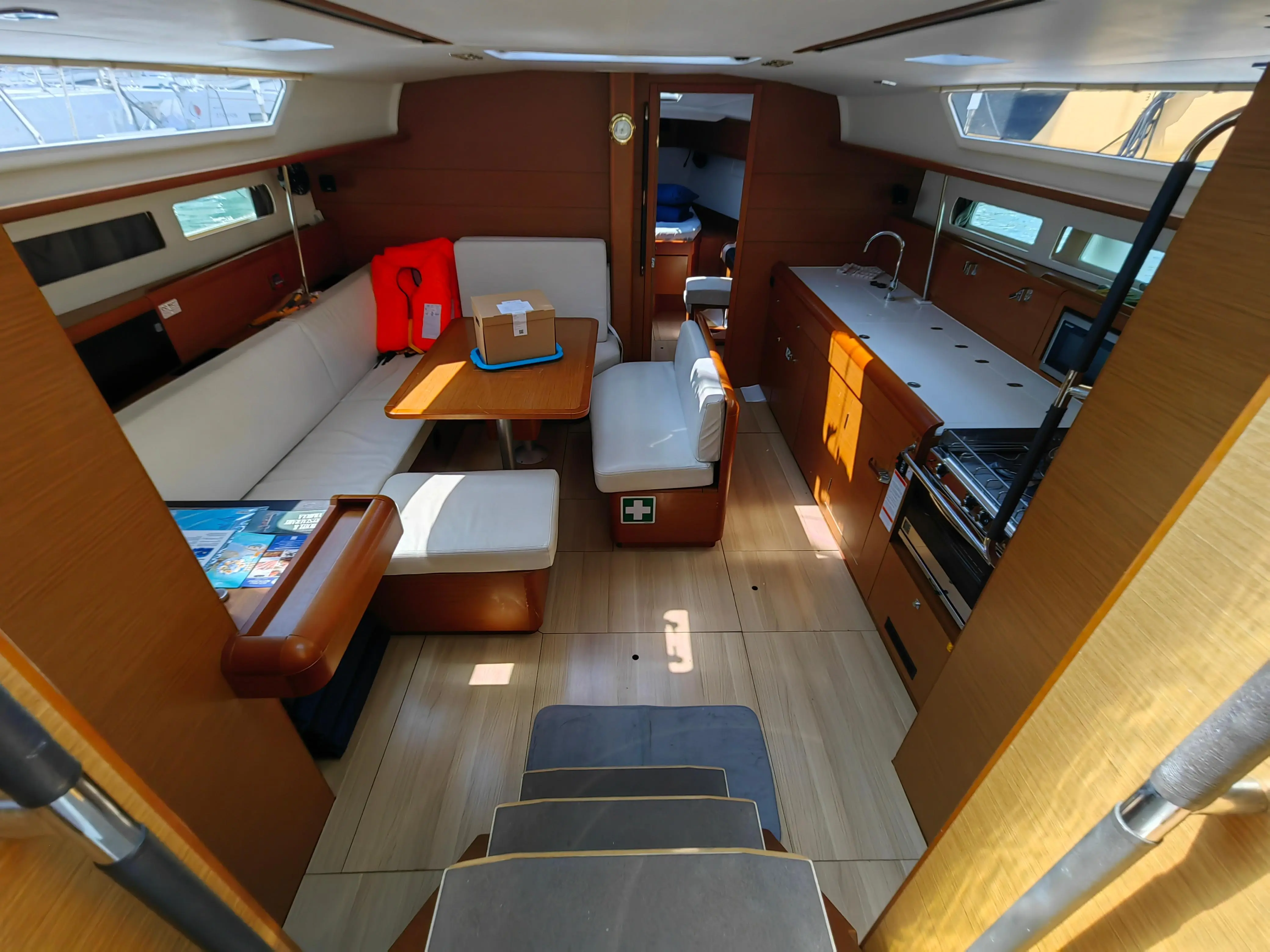 2018 Jeanneau sun odyssey 479