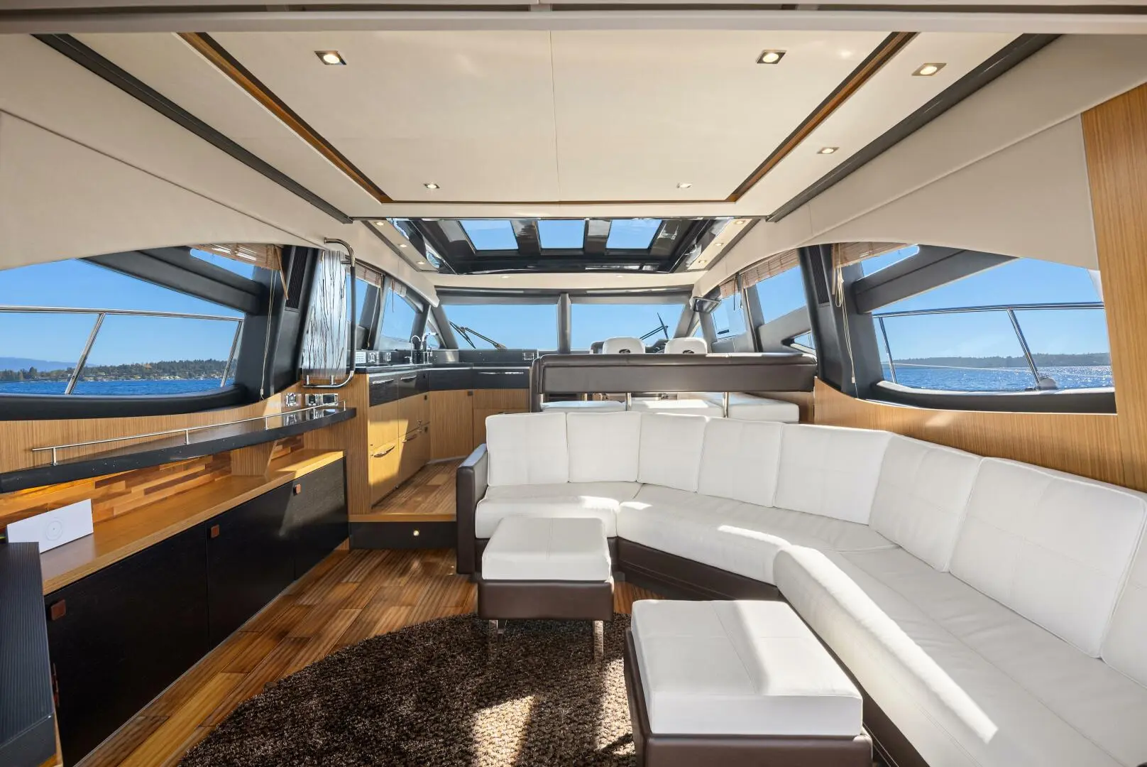 2017 Sea Ray l590