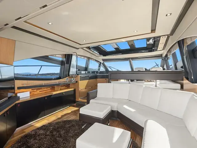 Sea Ray L590