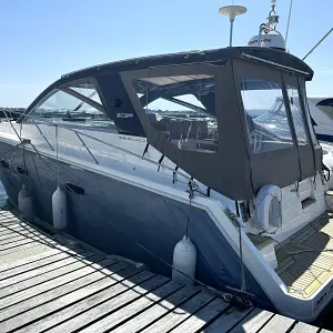 2009 Sealine SC35