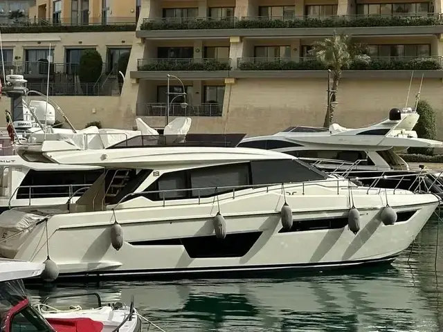 Ferretti Yachts 500