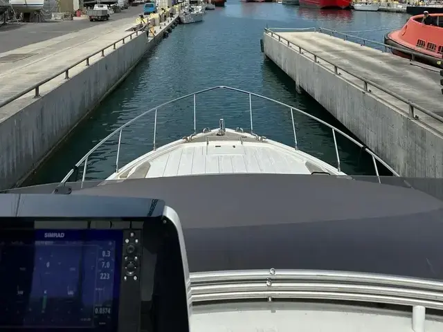 Ferretti Yachts 500