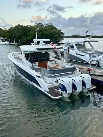 2018 Tiara 38 ls