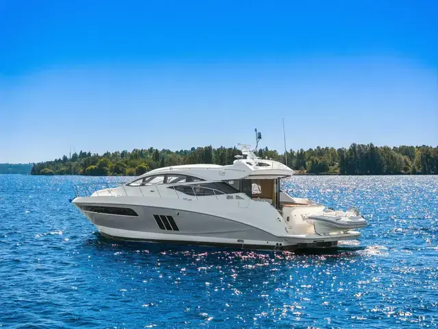 Sea Ray L590