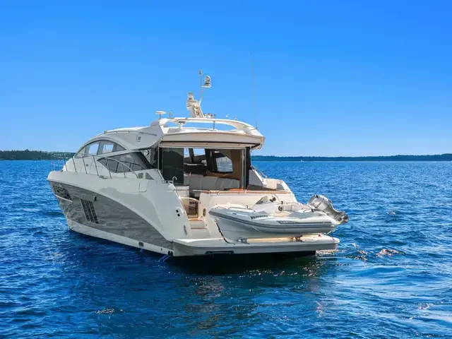 Sea Ray L590