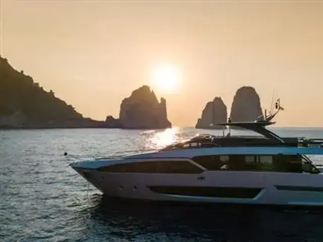 Riva 90 Argo