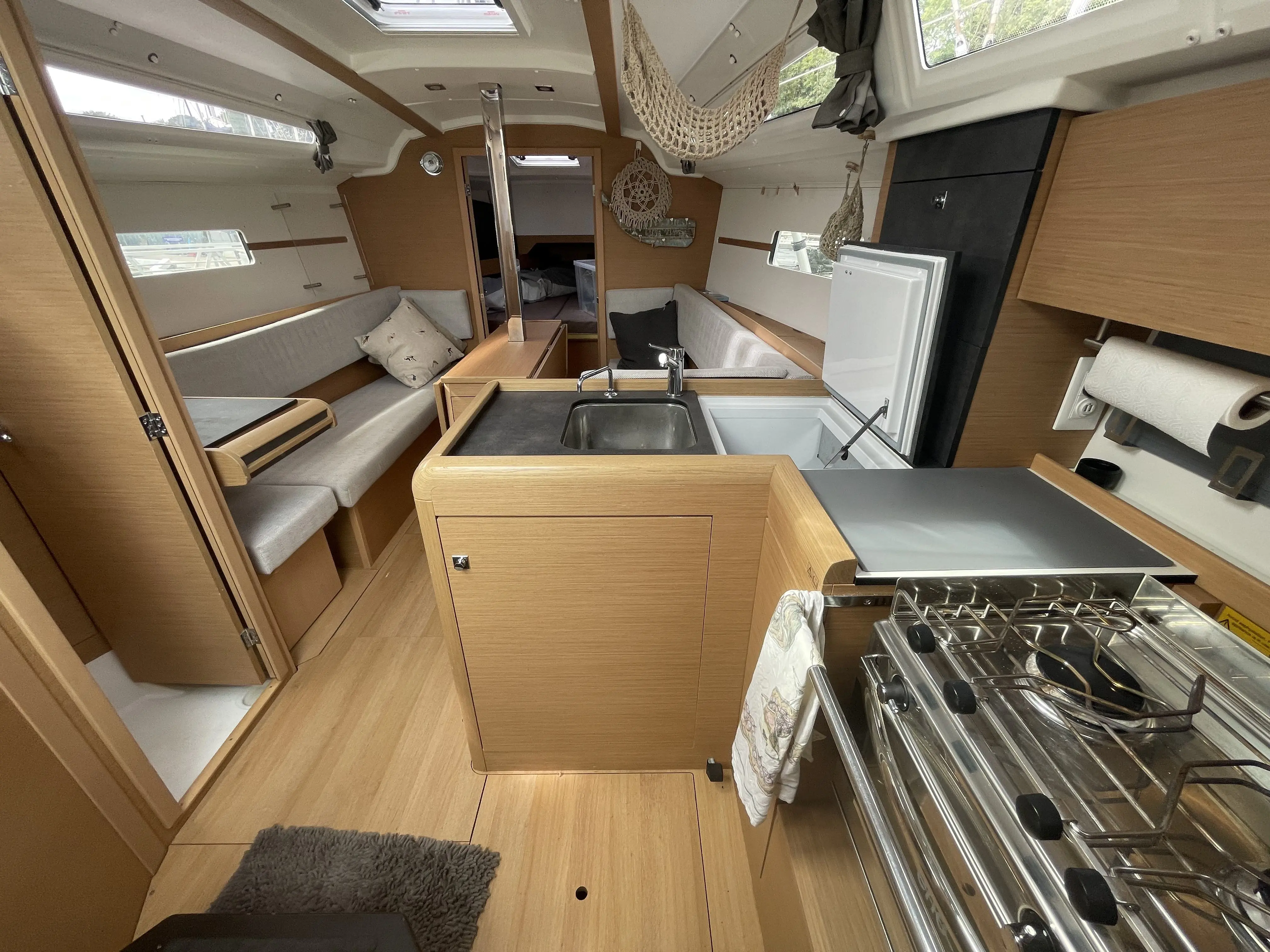 2022 Jeanneau sun odyssey 349