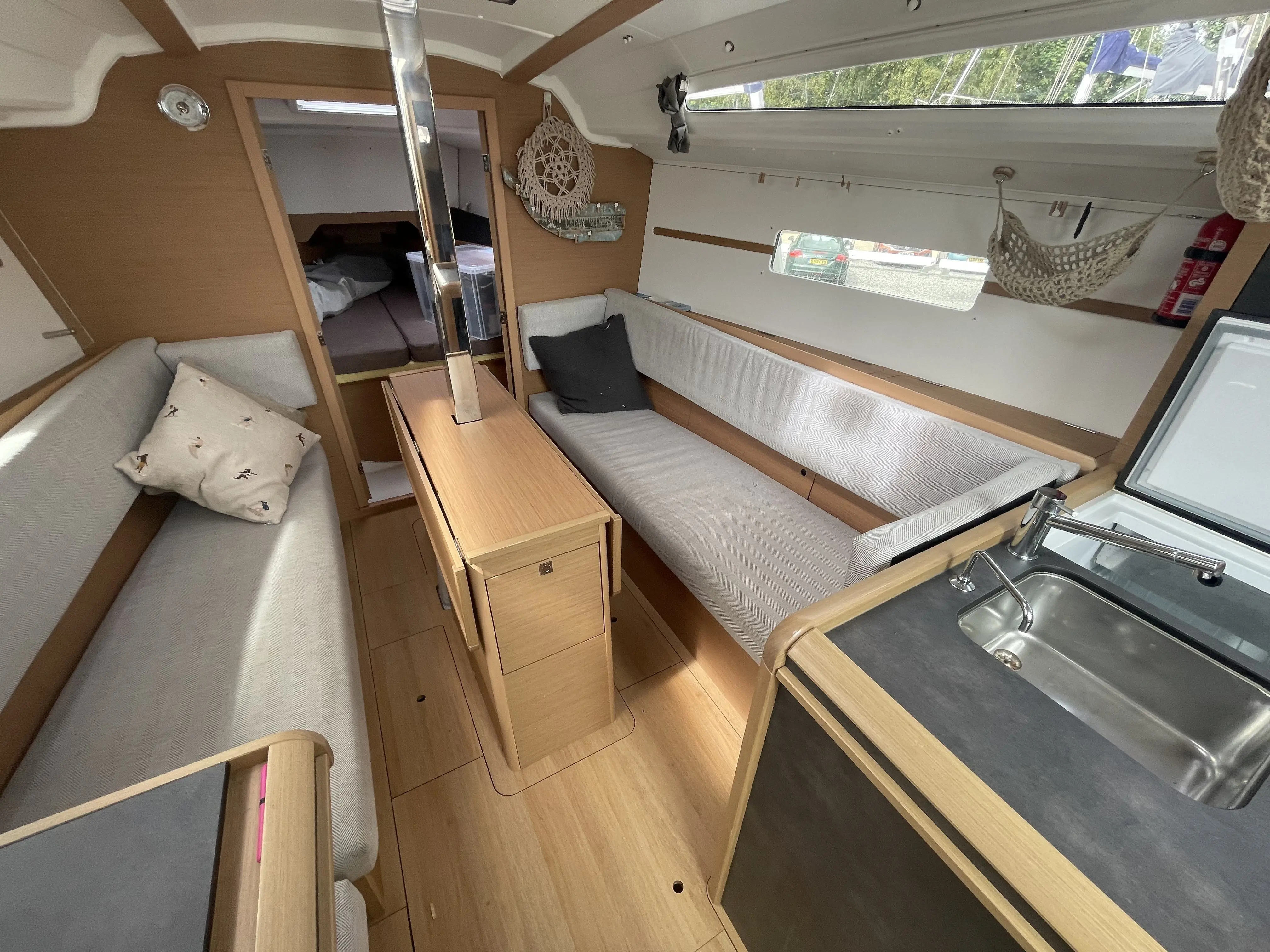 2022 Jeanneau sun odyssey 349