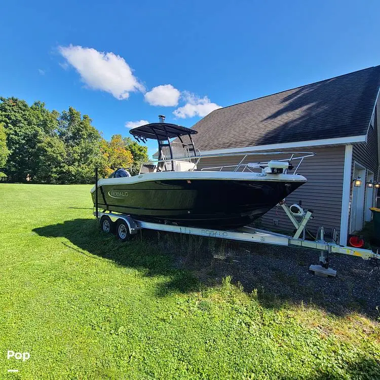 2019 Robalo r202 explorer