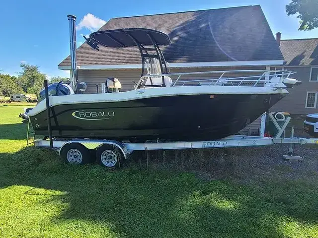 Robalo R202 Explorer