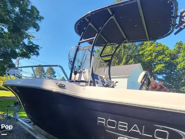 Robalo R202 Explorer