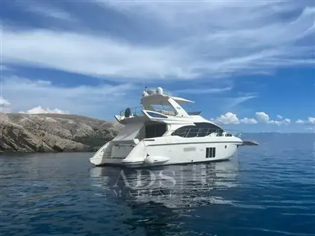 Azimut 53 Fly