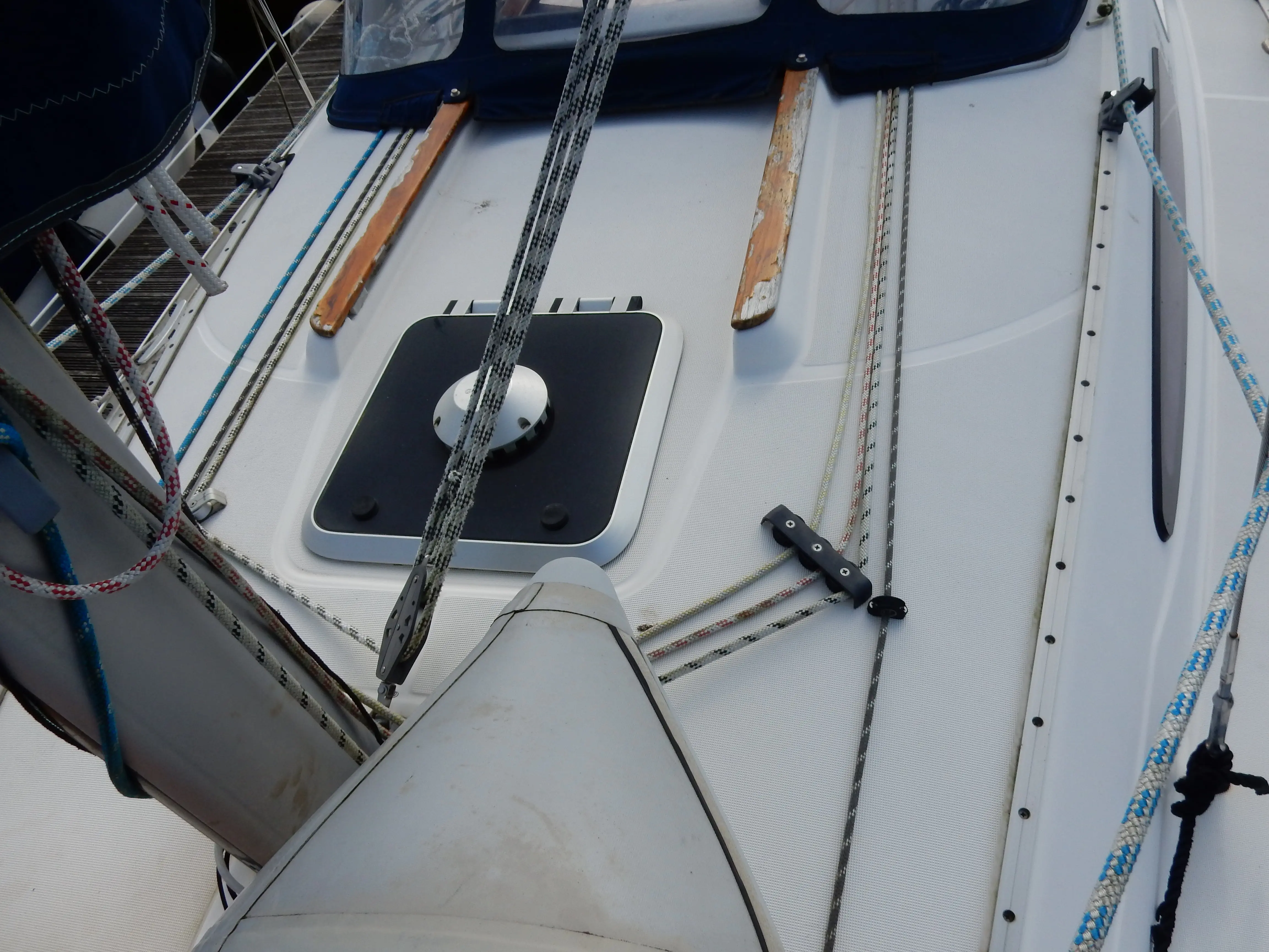 1998 Jeanneau sun odyssey 29.2 lifting keel