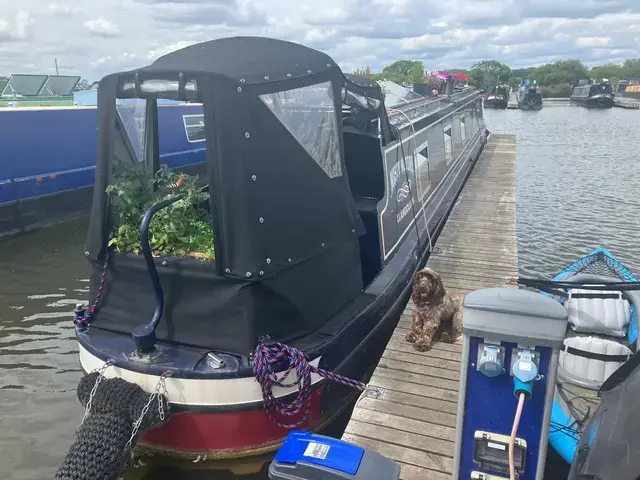 Burscough Narrowboat