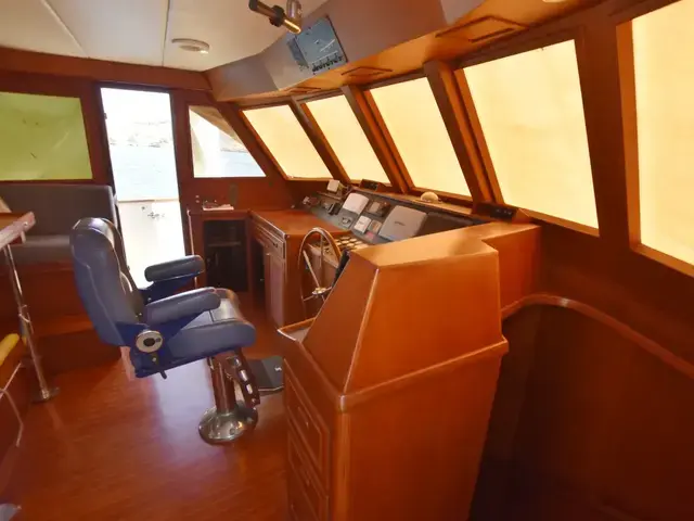 GRAND ALASKAN 64 Pilothouse