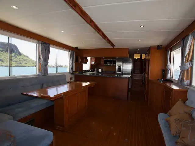 GRAND ALASKAN 64 Pilothouse