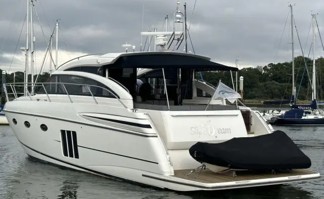 2011 Princess v52