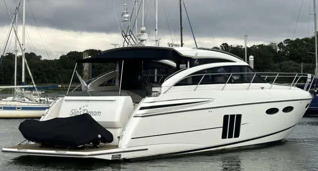 2011 Princess v52