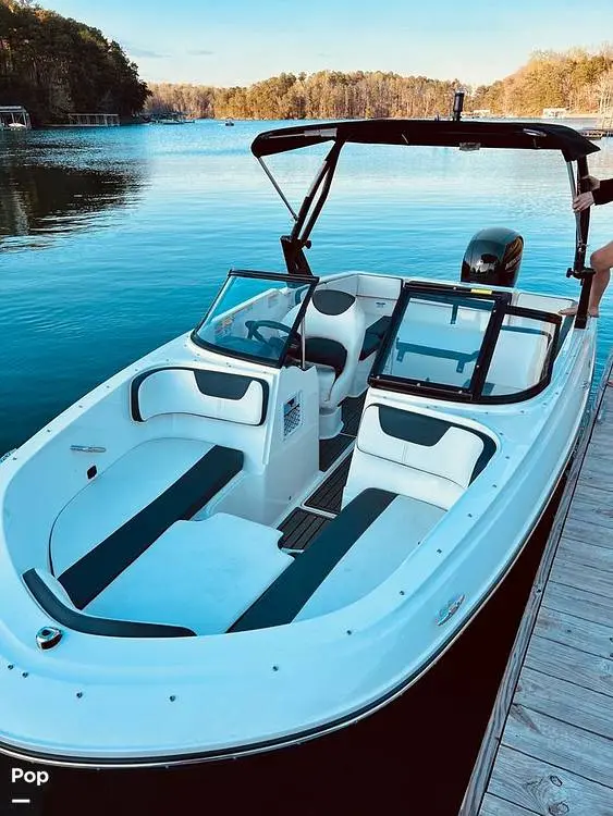 2022 Bayliner vr4