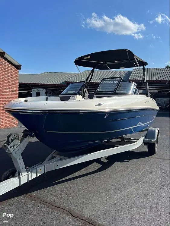 2022 Bayliner vr4