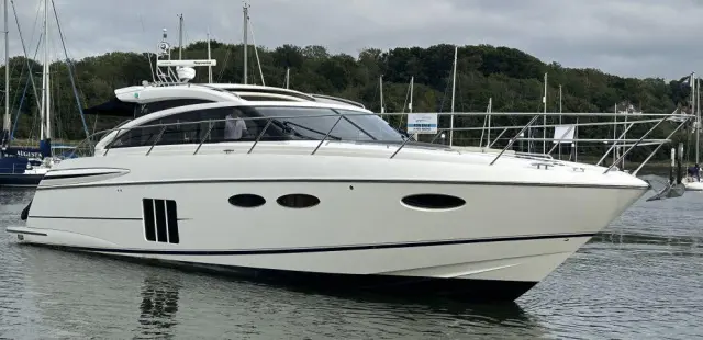 2011 Princess v52