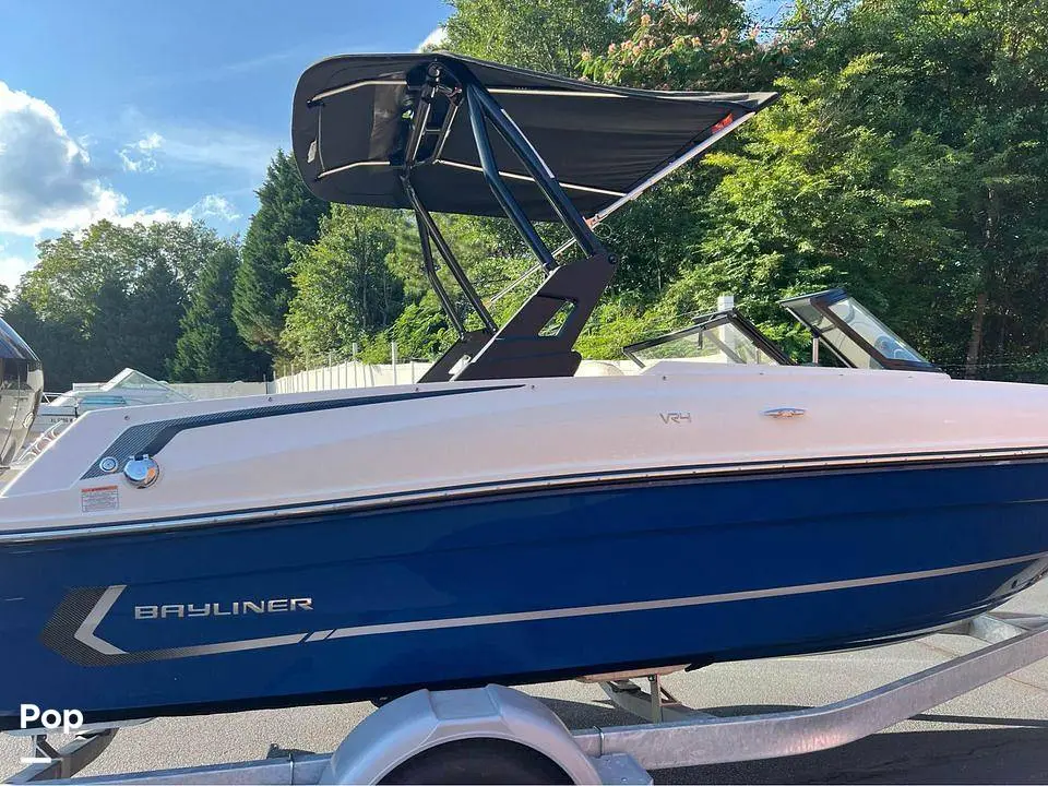 2022 Bayliner vr4