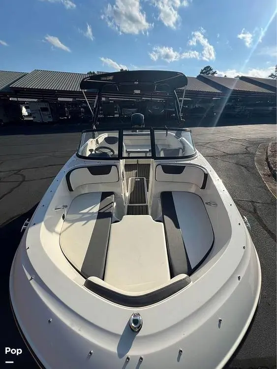 2022 Bayliner vr4