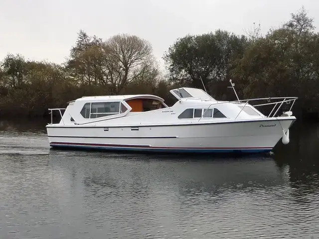 Sheerline 950 Centre Cockpit