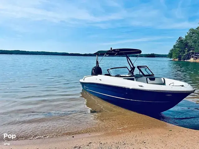 Bayliner VR4