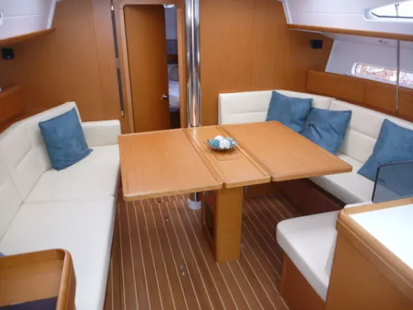 2010 Jeanneau sun odyssey 42 ds