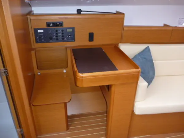 2010 Jeanneau sun odyssey 42 ds